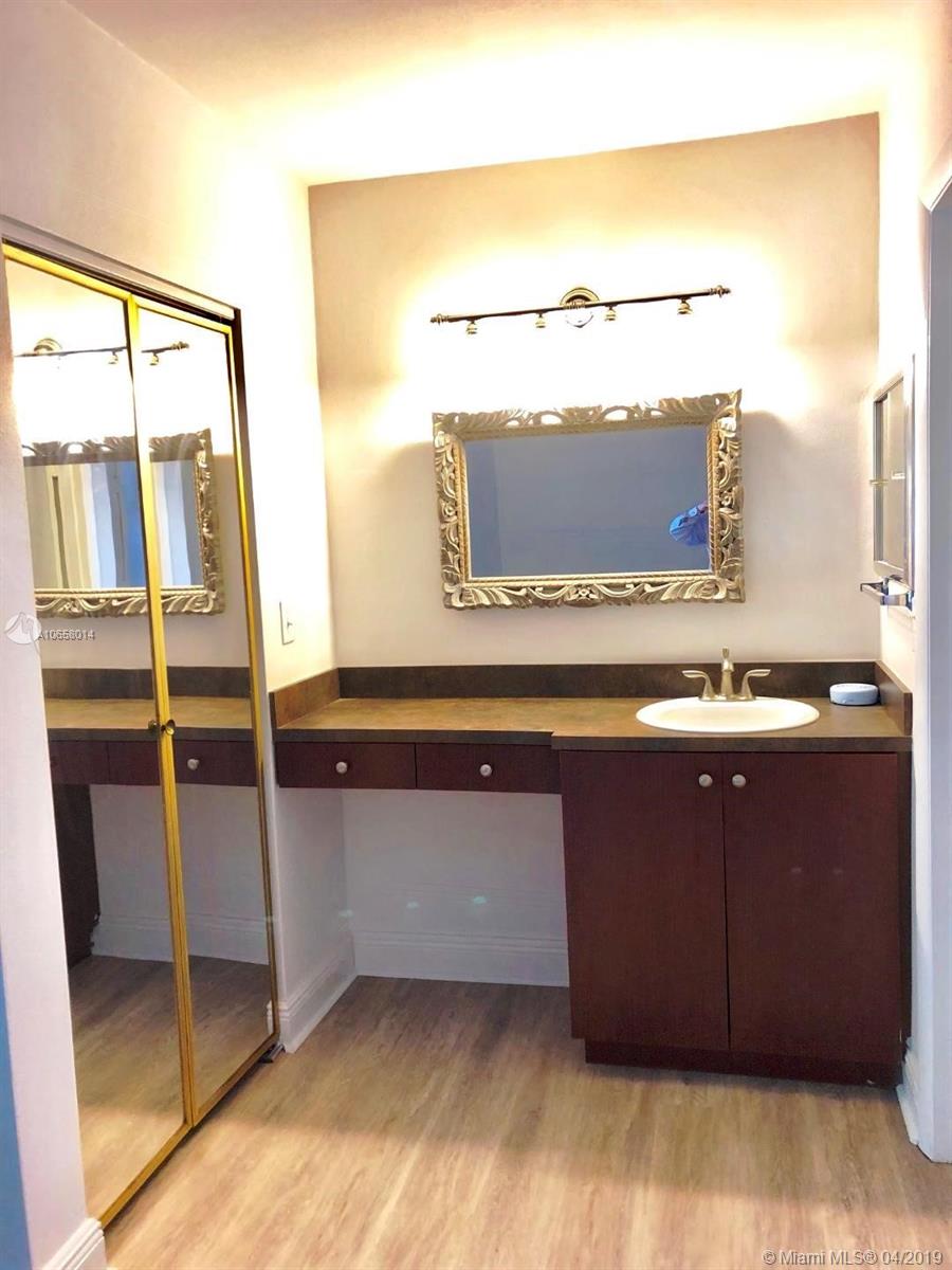 MIAMI LAKES LAKE MARTHA S - Residential