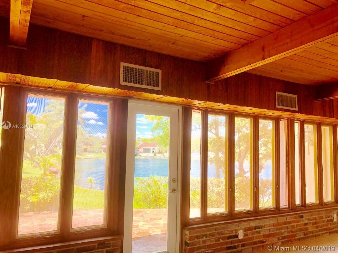 MIAMI LAKES LAKE MARTHA S - Residential