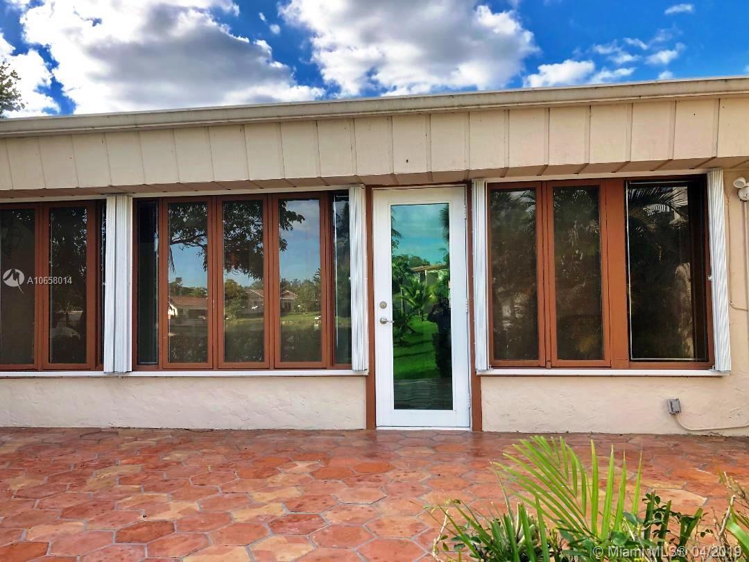 MIAMI LAKES LAKE MARTHA S - Residential