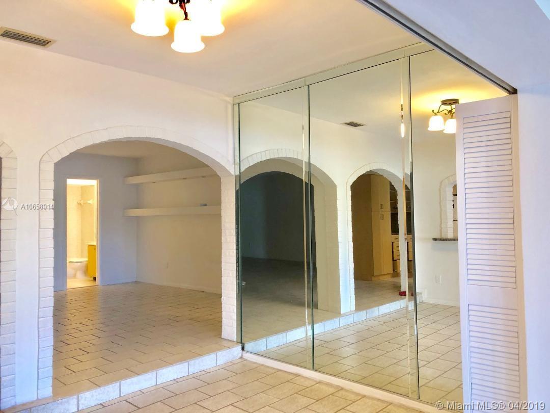 MIAMI LAKES LAKE MARTHA S - Residential