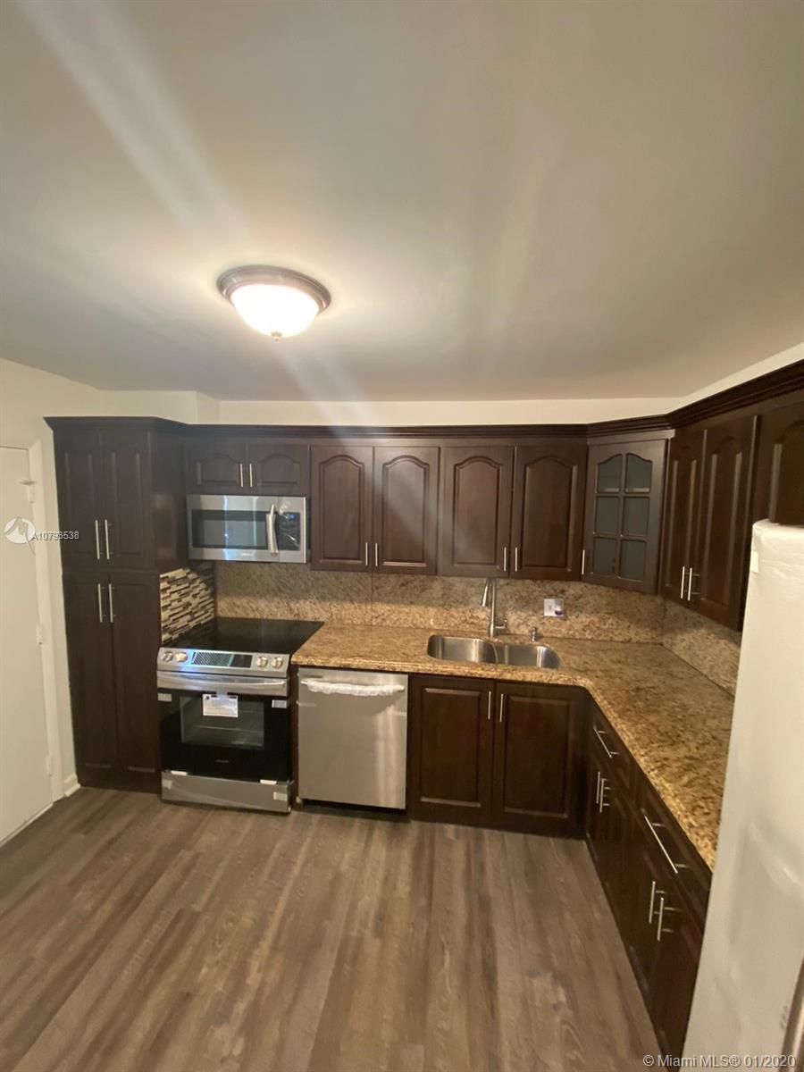 INVERRARY C C PHASE IV - Residential