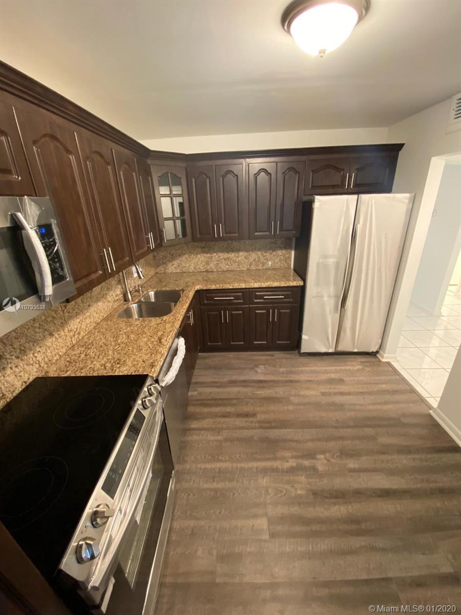 INVERRARY C C PHASE IV - Residential