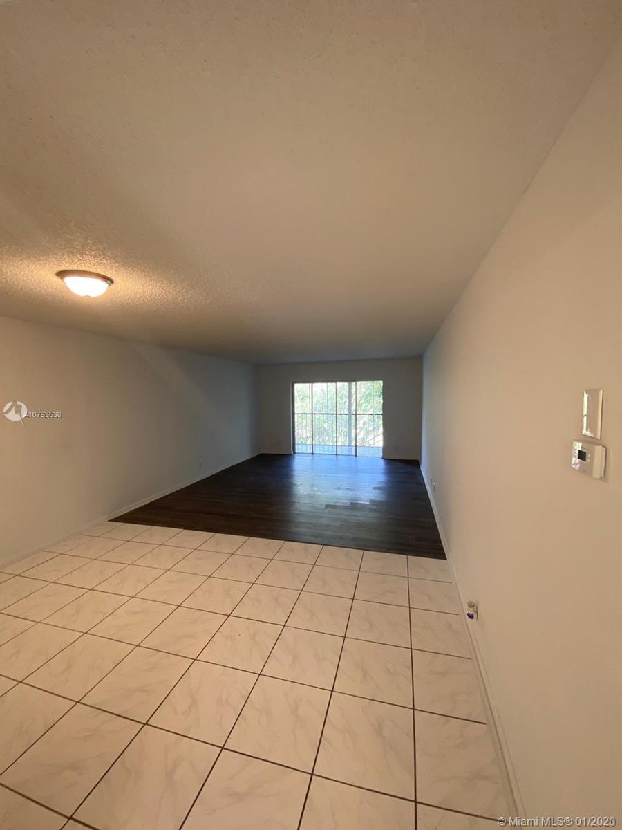 INVERRARY C C PHASE IV - Residential