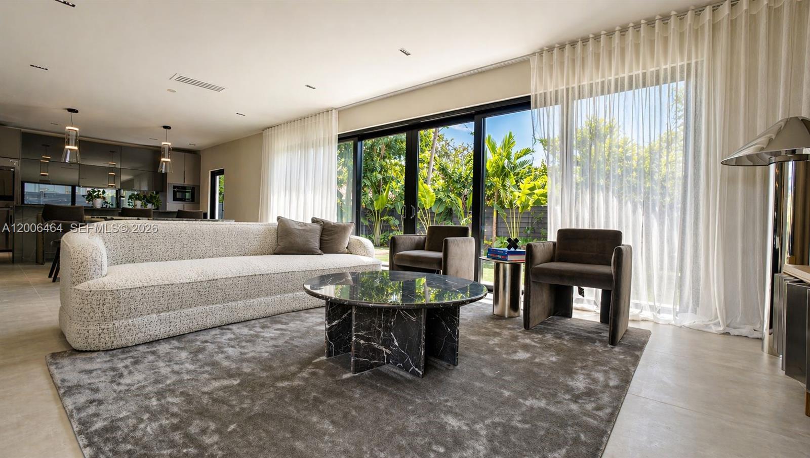 SKY LAKE - Residential