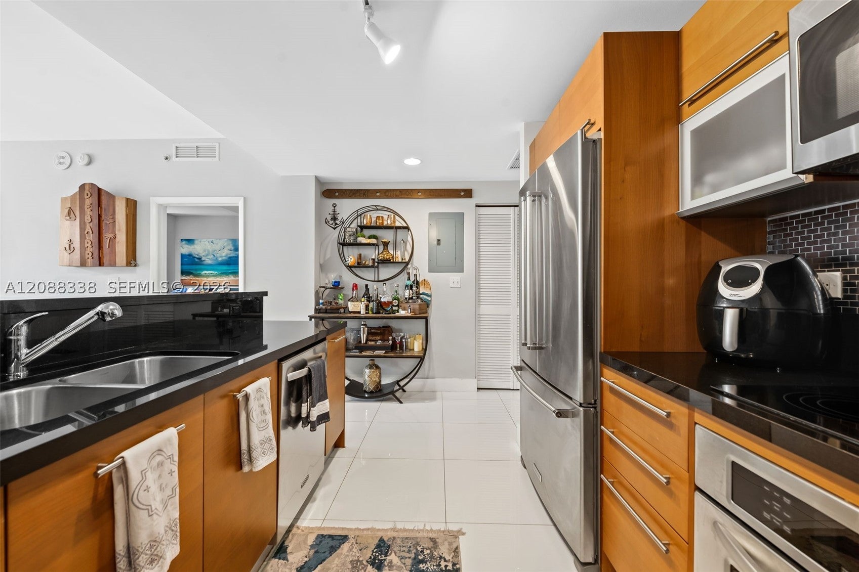 253 NE 2nd St 2501