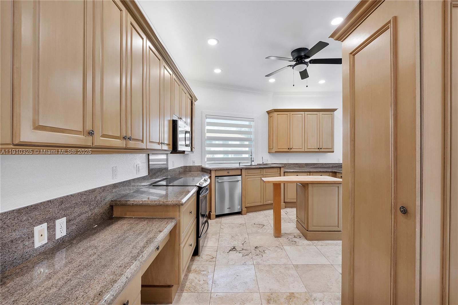 ROYAL PALM ARMS CONDO - Residential