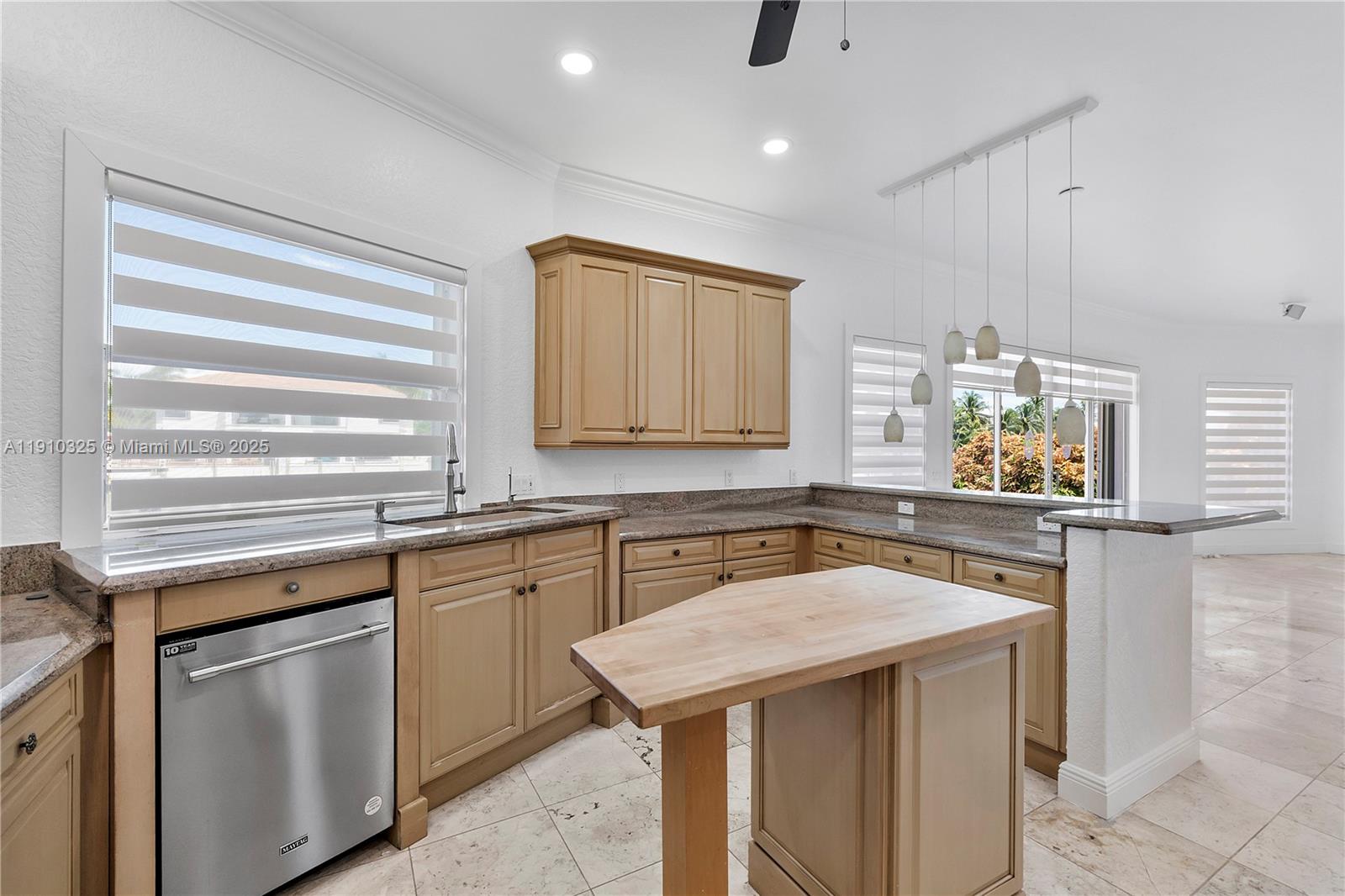 ROYAL PALM ARMS CONDO - Residential