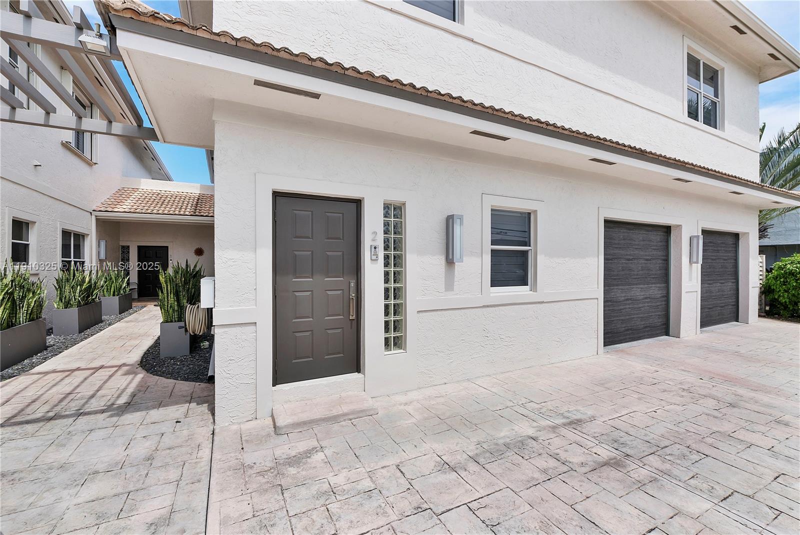 ROYAL PALM ARMS CONDO - Residential