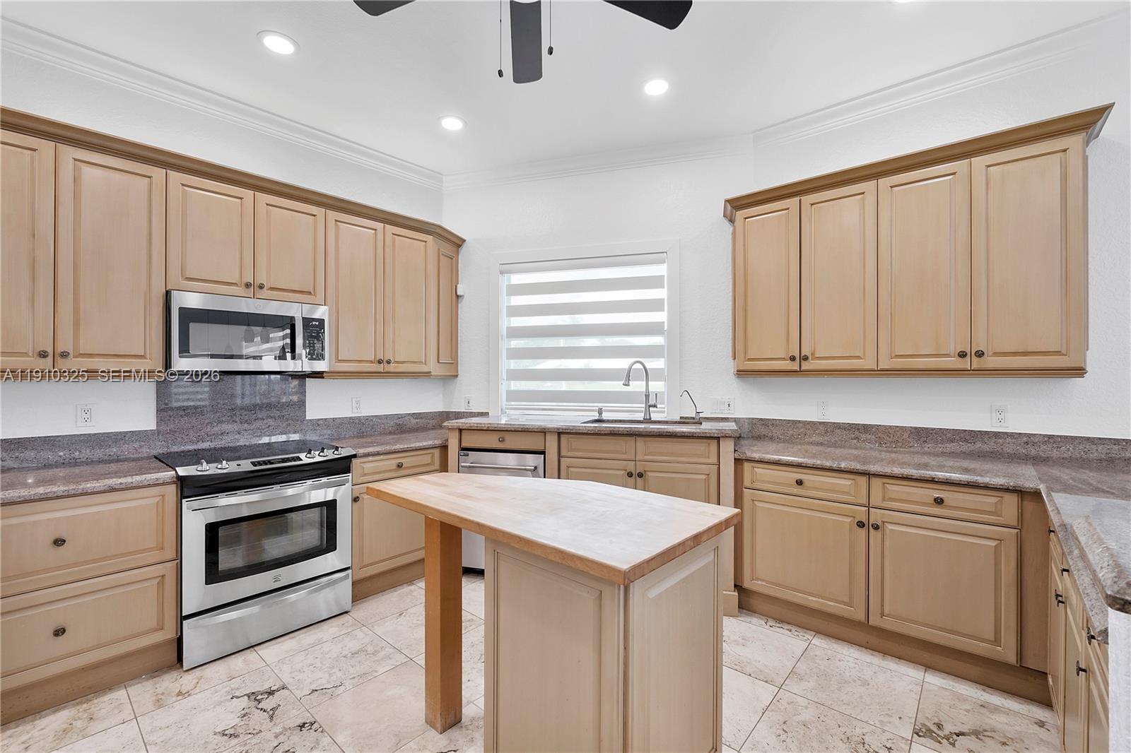 ROYAL PALM ARMS CONDO - Residential