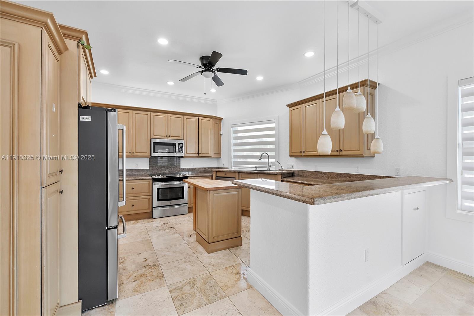 ROYAL PALM ARMS CONDO - Residential