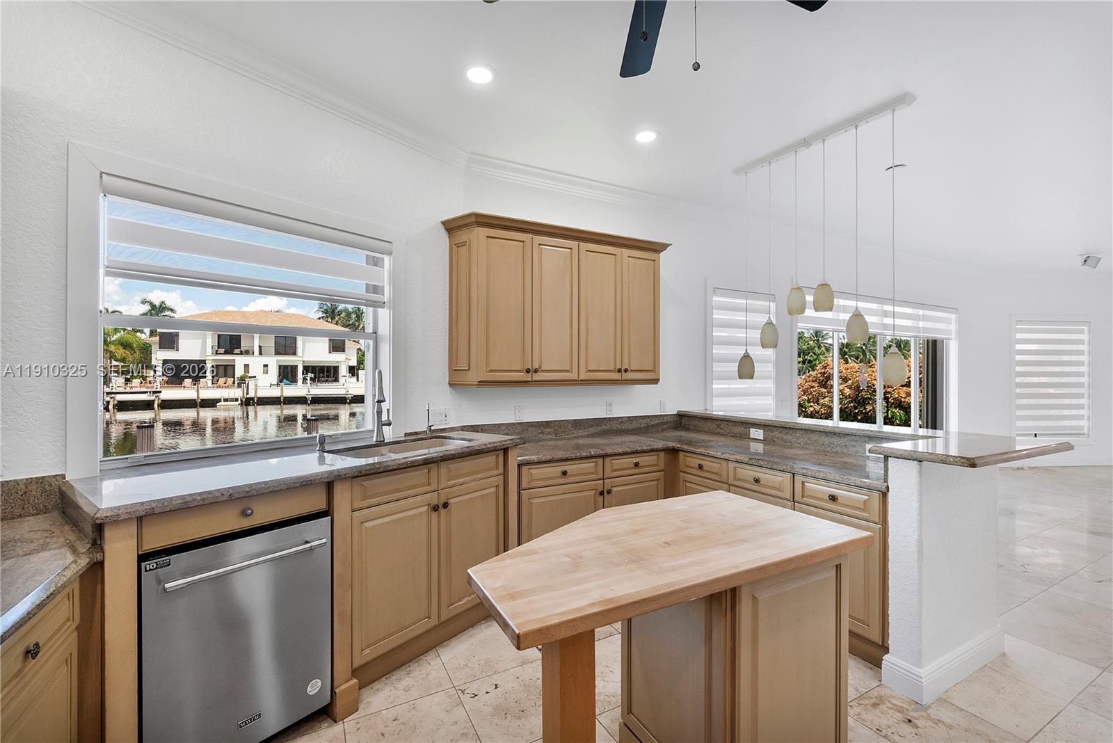 ROYAL PALM ARMS CONDO - Residential