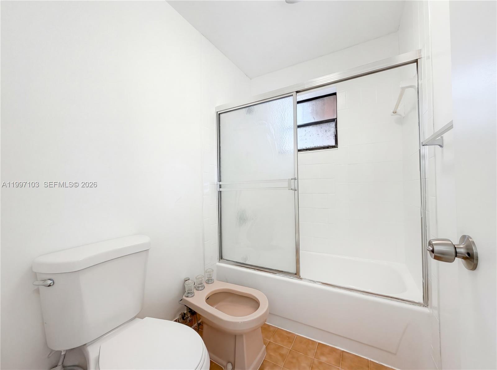 LAGO BELLO CONDO #1 - Residential