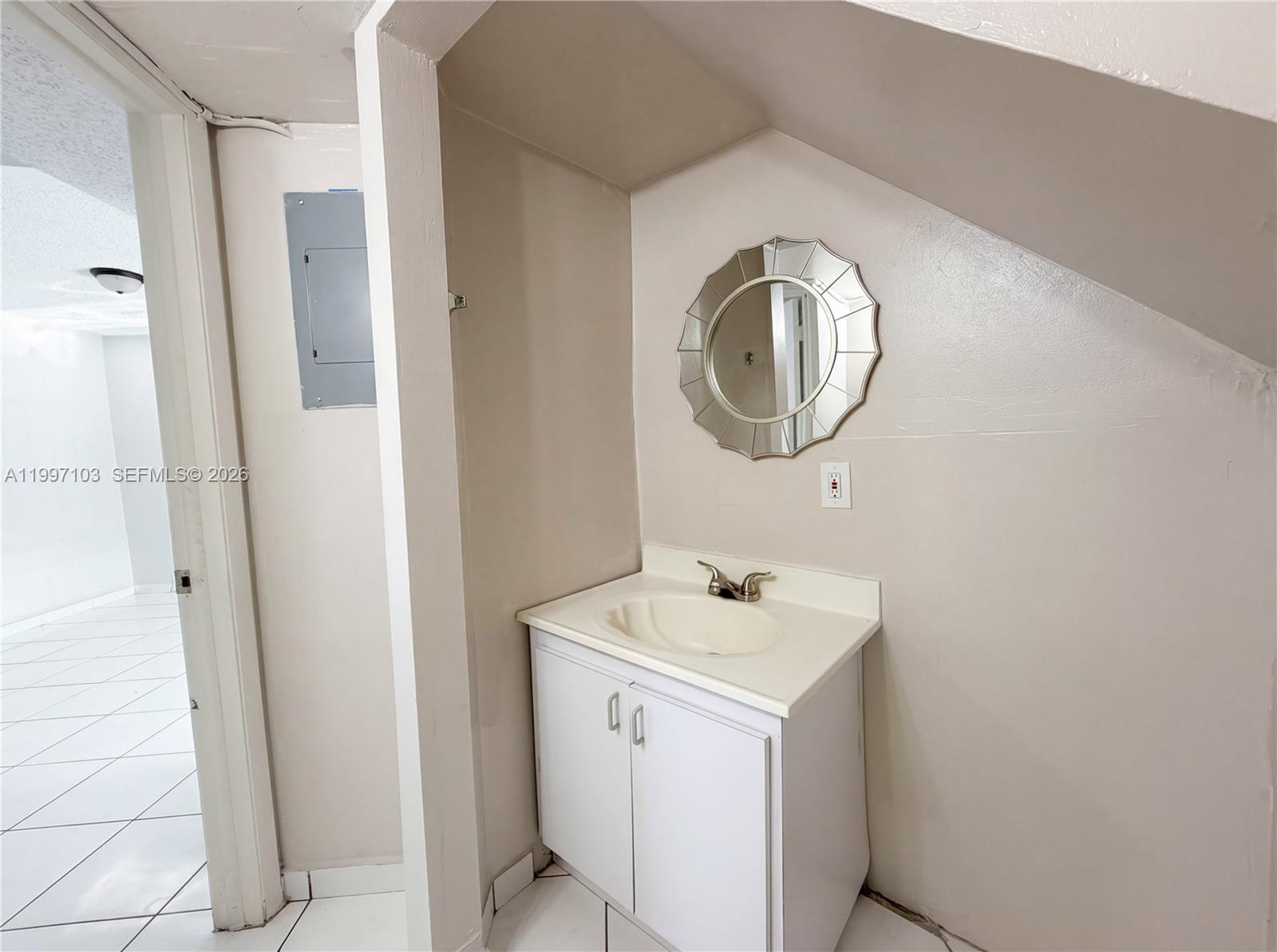 LAGO BELLO CONDO #1 - Residential