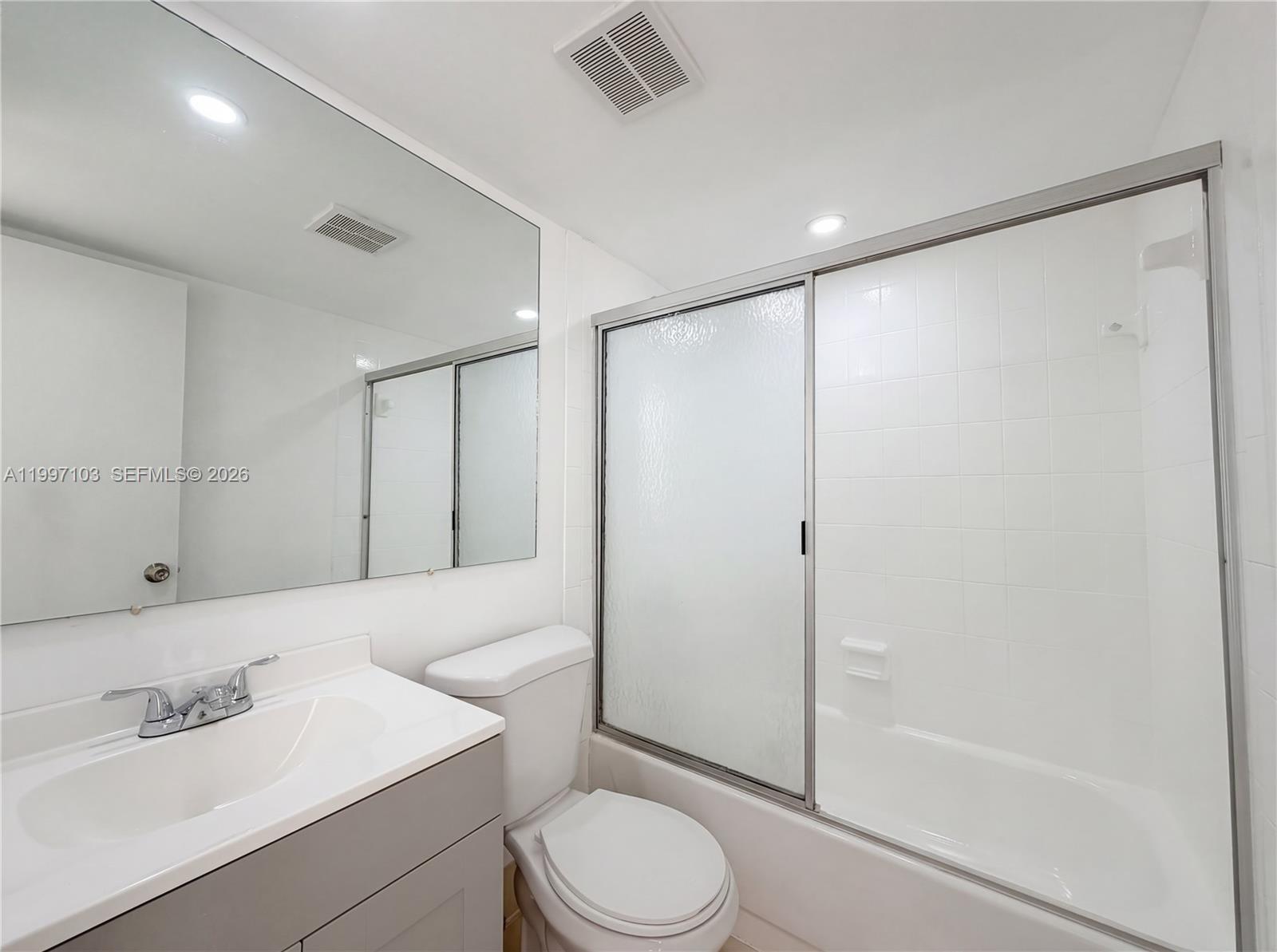 LAGO BELLO CONDO #1 - Residential