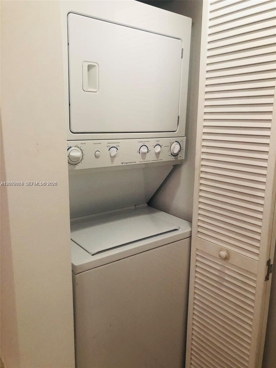 OPERA TOWER CONDO - Residential