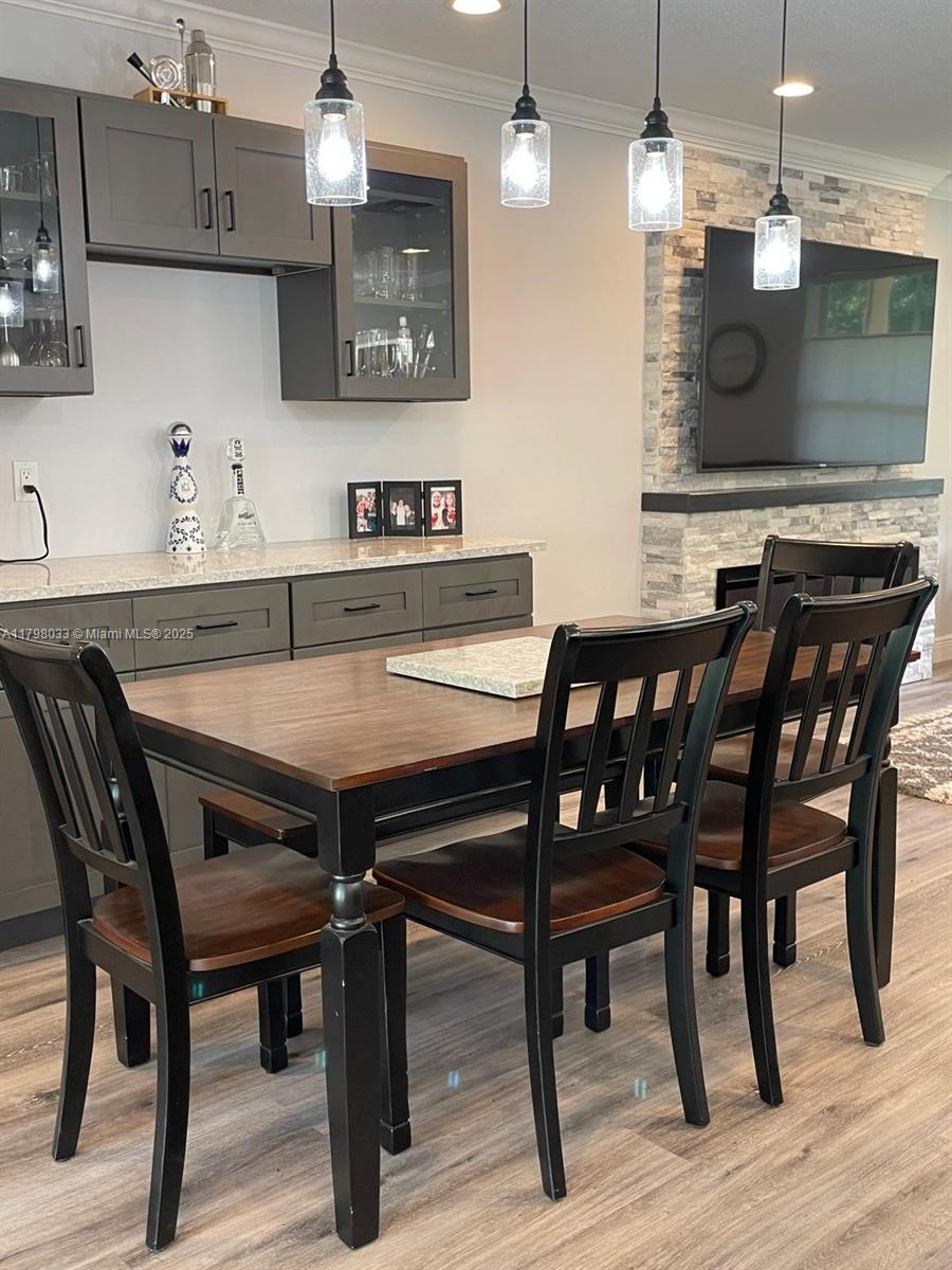 HOLLYWOOD HILLS AMEN PLAT - Residential Lease