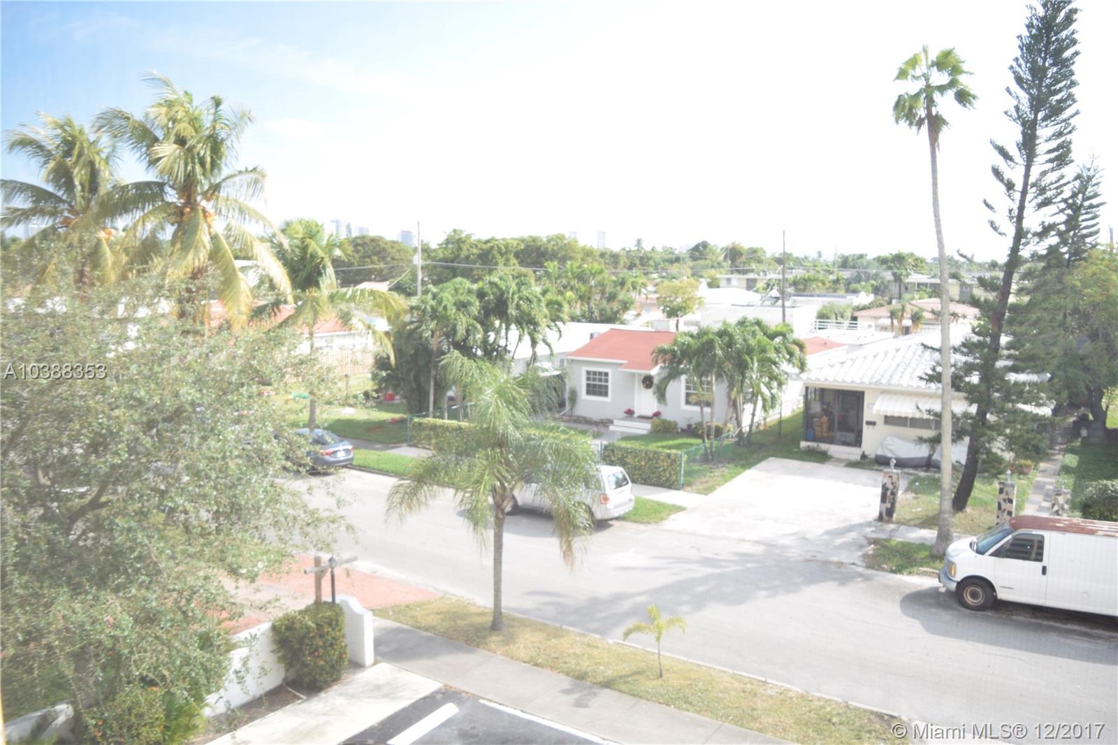 HOLLYWOOD SOUTH SIDE ADD - Residential Lease