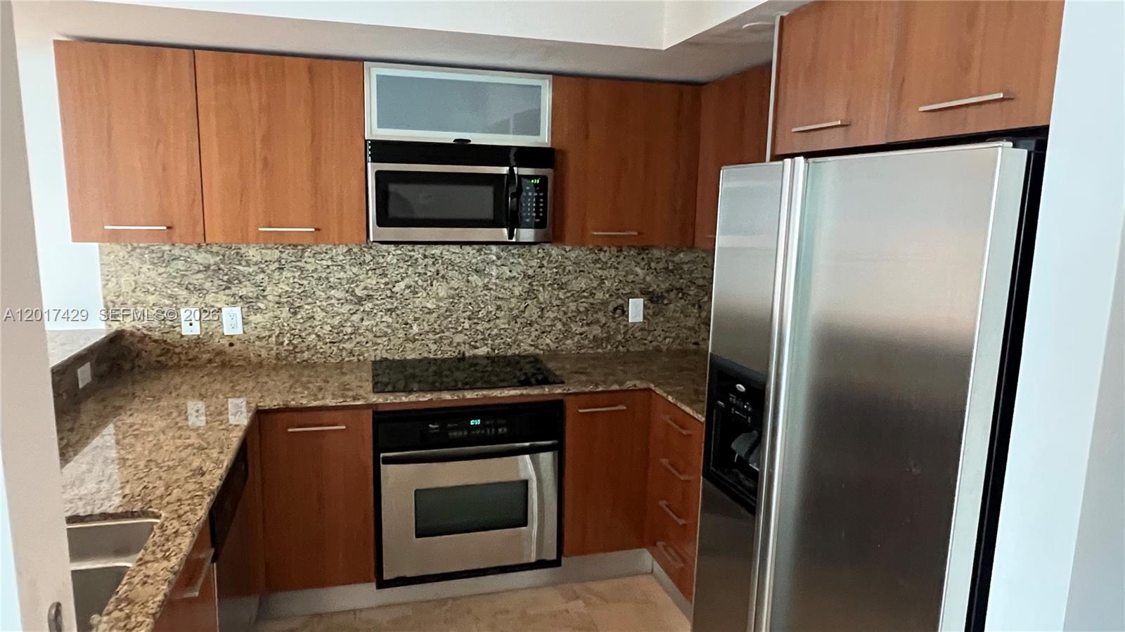 METROPOLIS I AT DADELAND - Residential