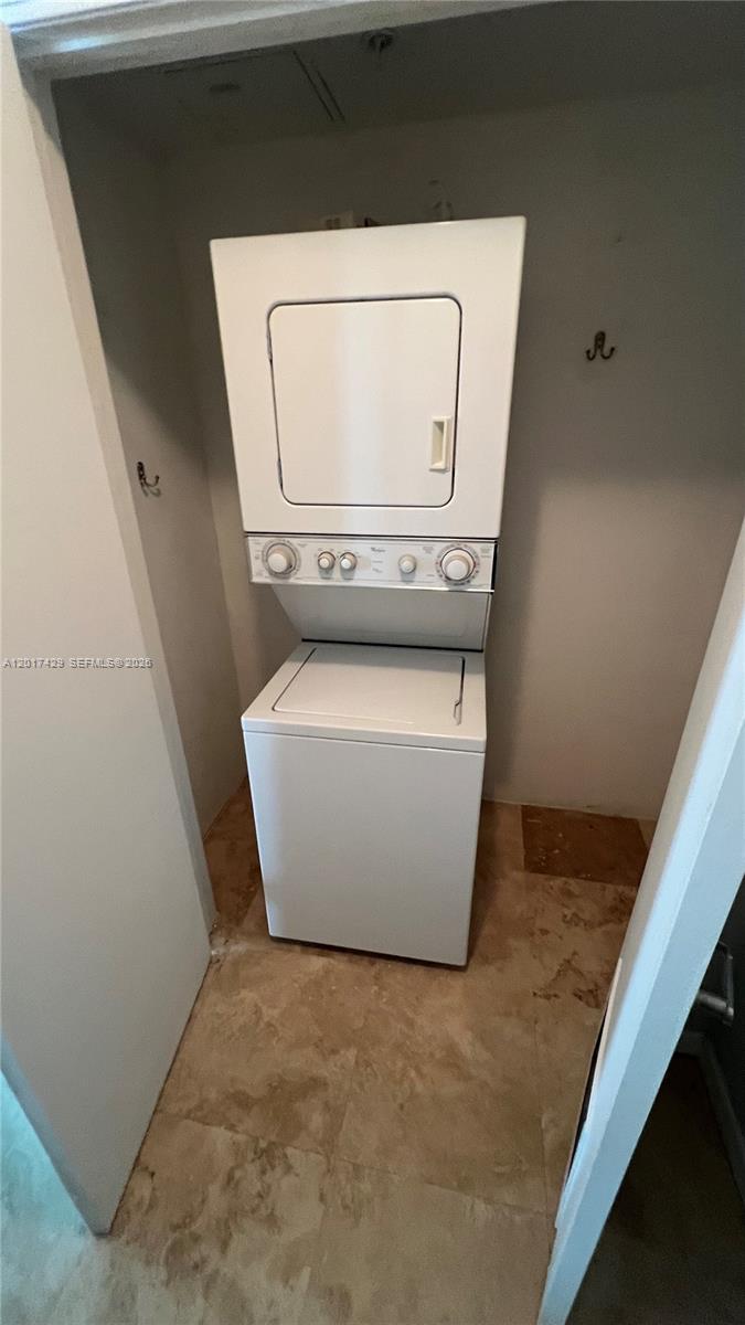 METROPOLIS I AT DADELAND - Residential