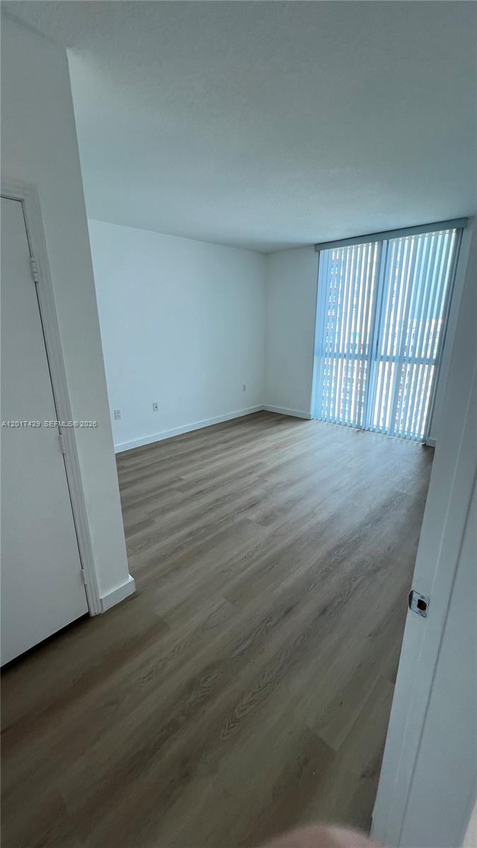 METROPOLIS I AT DADELAND - Residential
