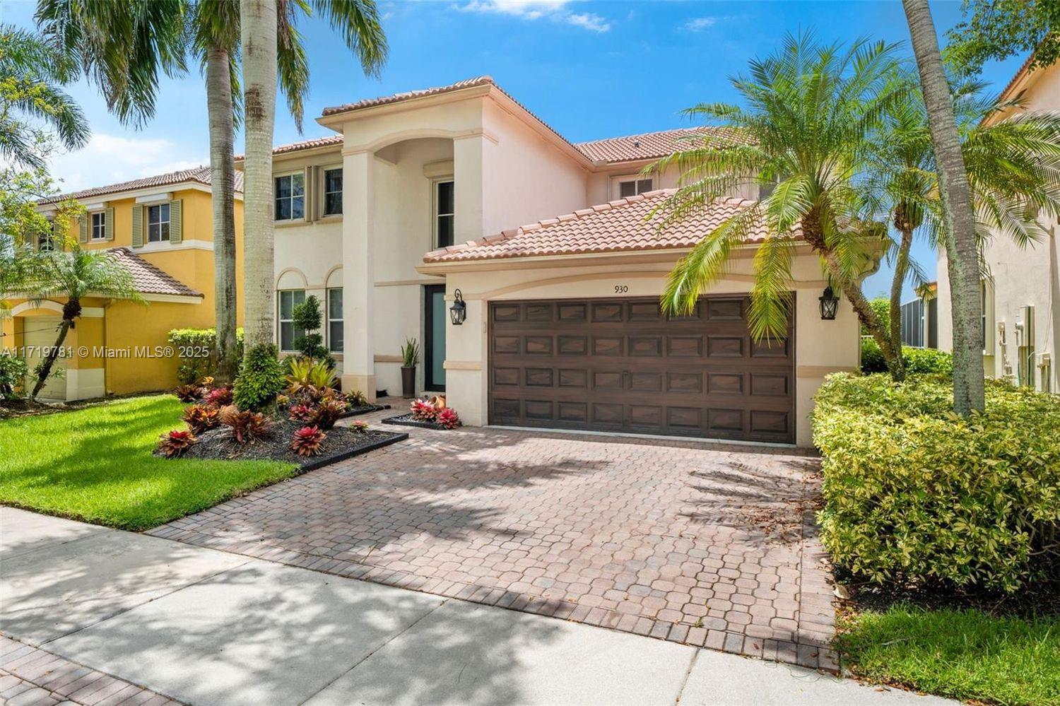 930 Lavender Cir, Weston, Broward County, Florida - 5 Bedrooms  
4 Bathrooms - 