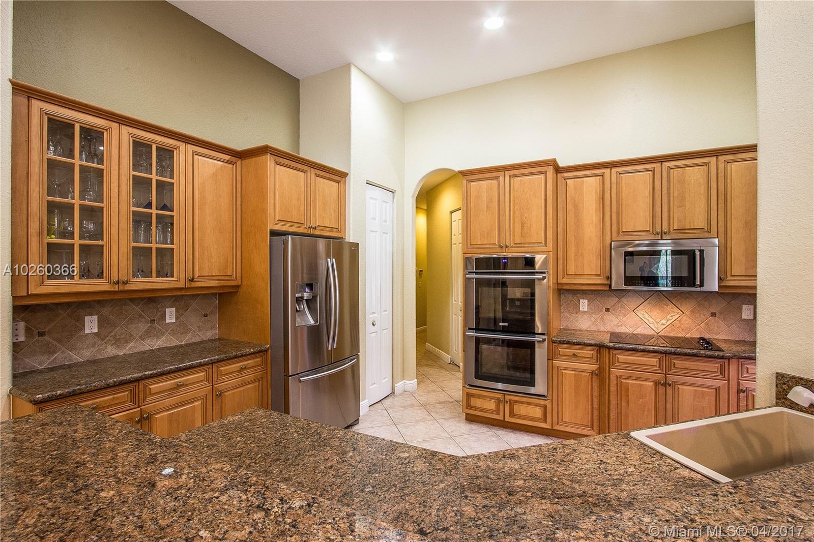 PARKLAND ISLES BS.estates - Residential