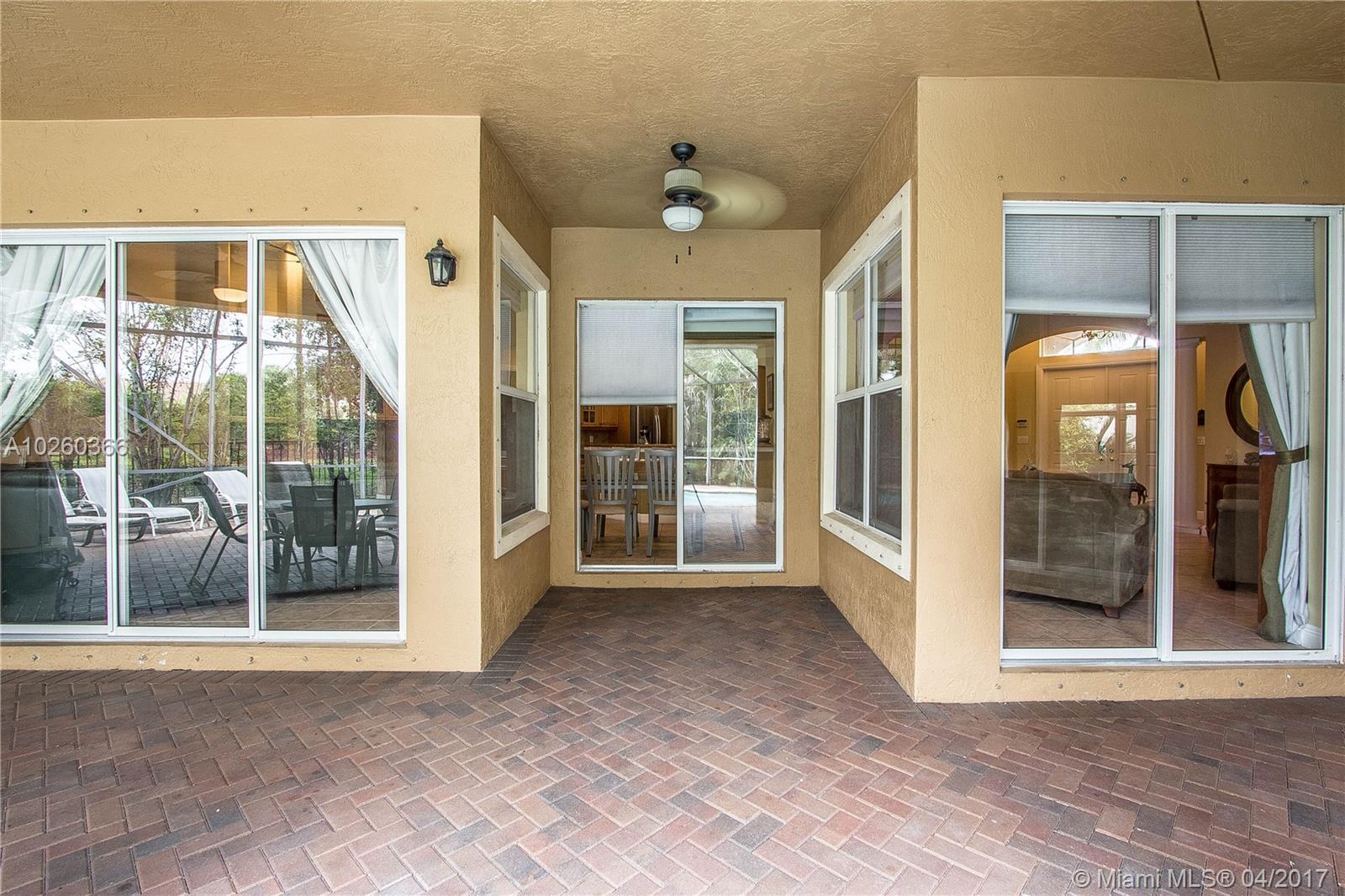 PARKLAND ISLES BS.estates - Residential