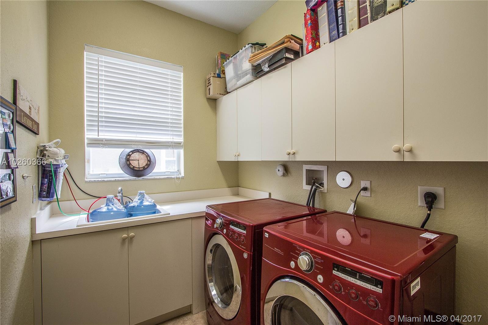 PARKLAND ISLES BS.estates - Residential