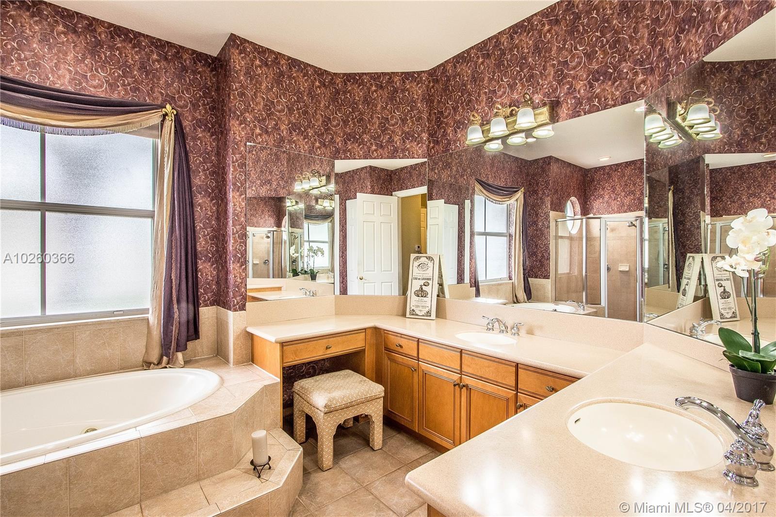 PARKLAND ISLES BS.estates - Residential