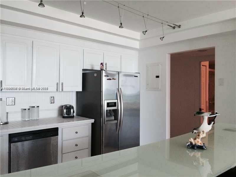 OCEANVIEW BUILDING B COND - Residential