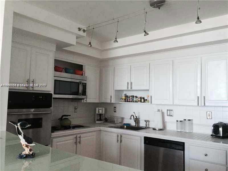 OCEANVIEW BUILDING B COND - Residential