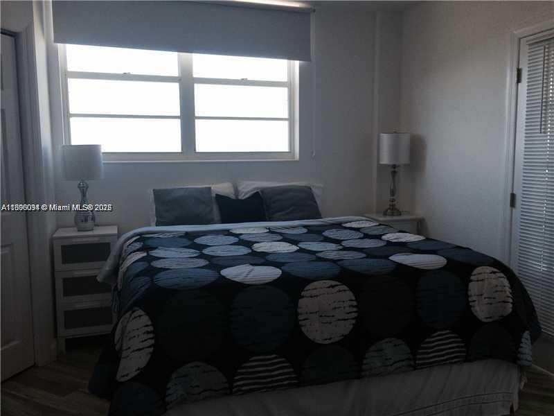 OCEANVIEW BUILDING B COND - Residential