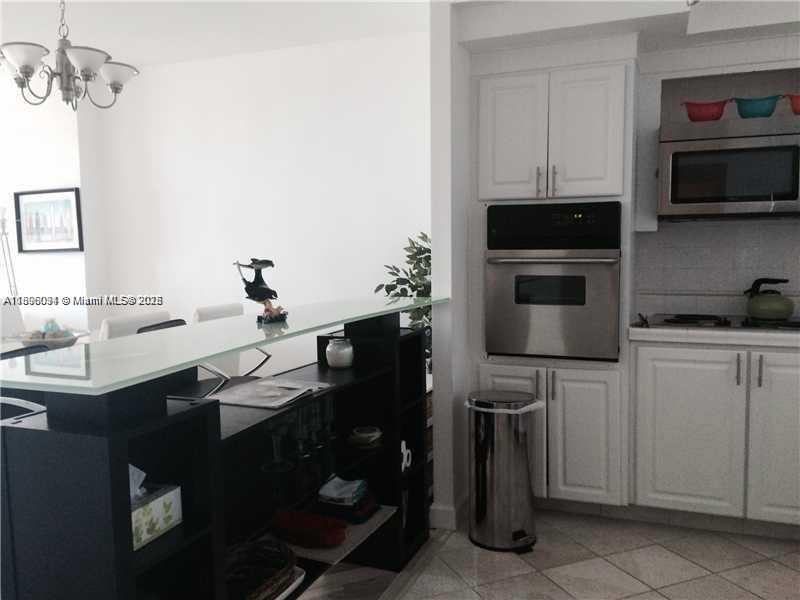 OCEANVIEW BUILDING B COND - Residential