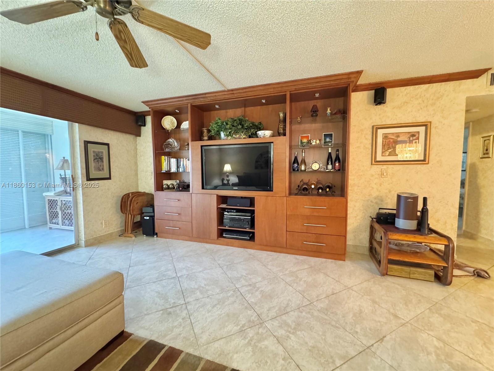 MEADOWBROOK LAKES VIEW CO - Residential Lease