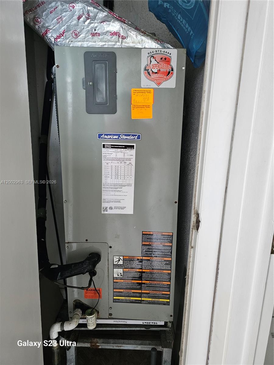 BISCAYA IV CONDO - Residential Lease