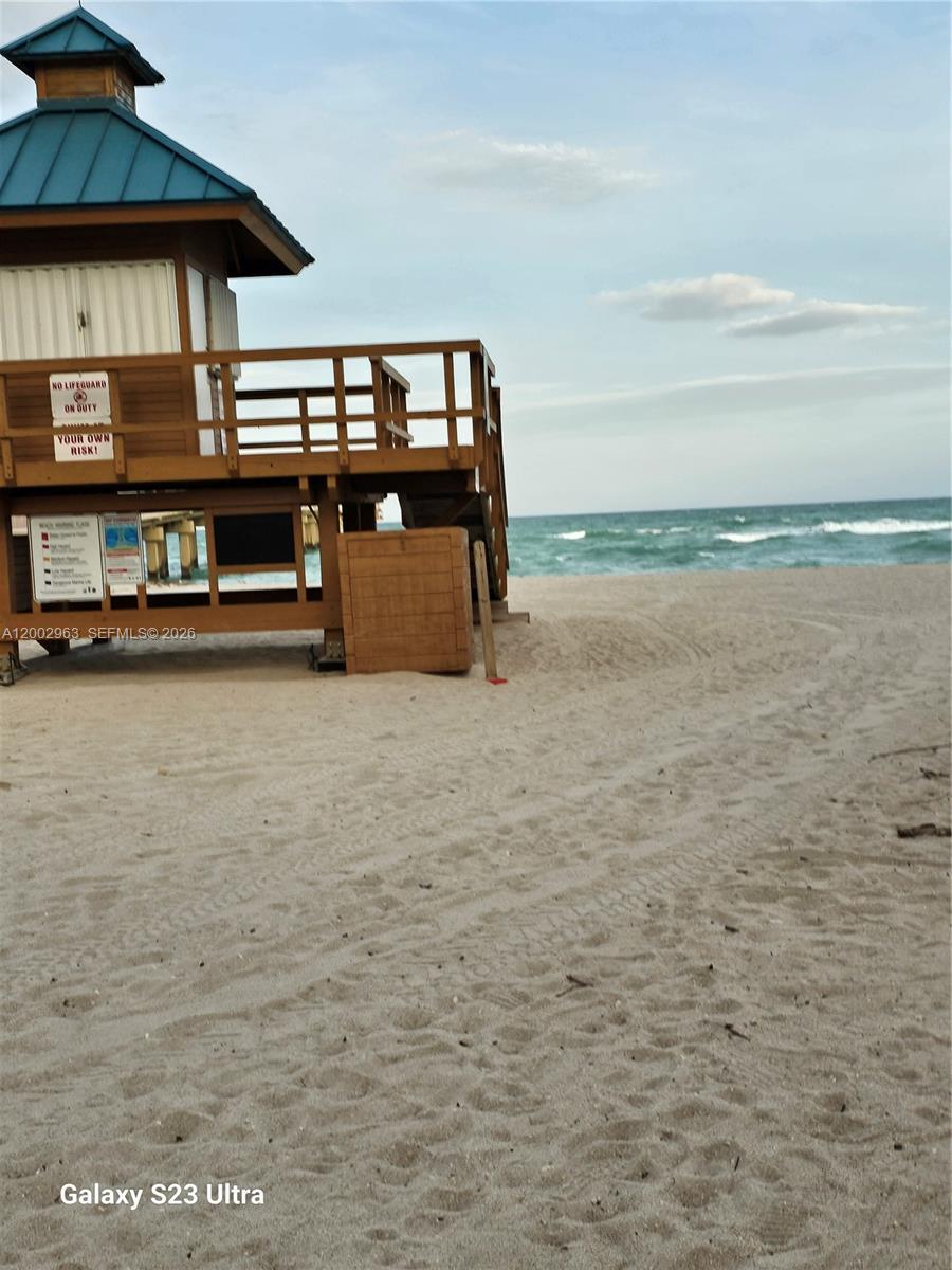 BISCAYA IV CONDO - Residential Lease