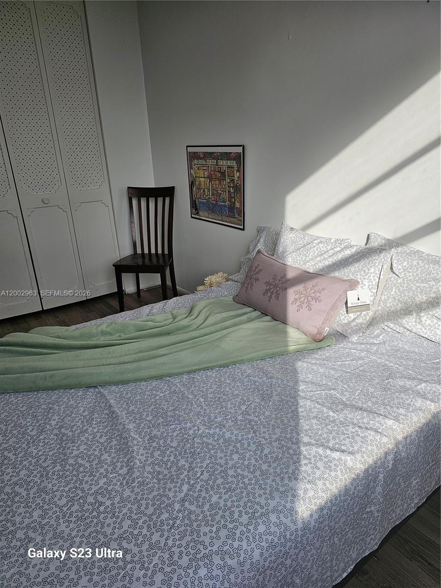 BISCAYA IV CONDO - Residential Lease