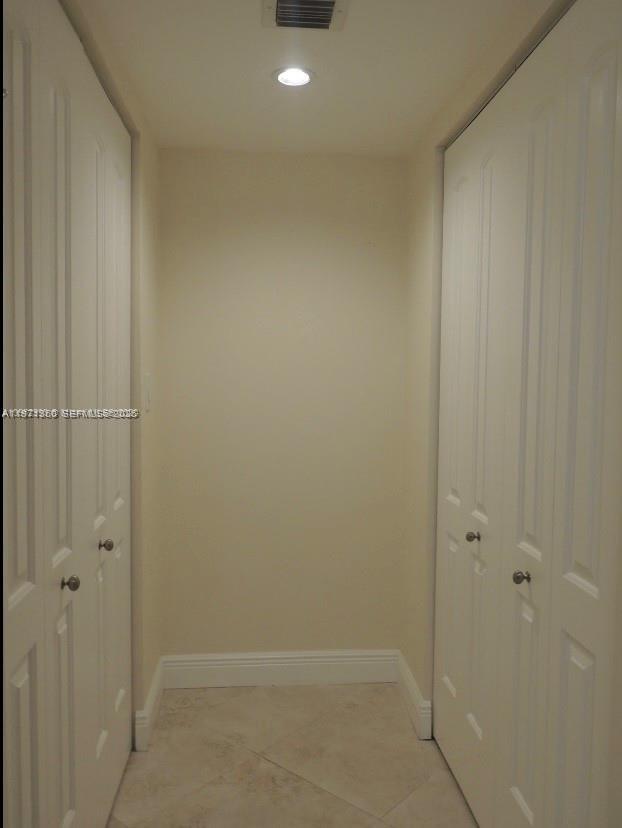 BRAVURA II CONDO - Residential