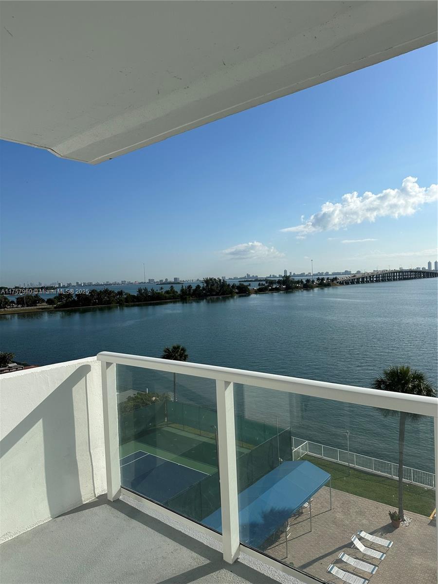 BAY PARK TOWERS CONDO - Residential Lease