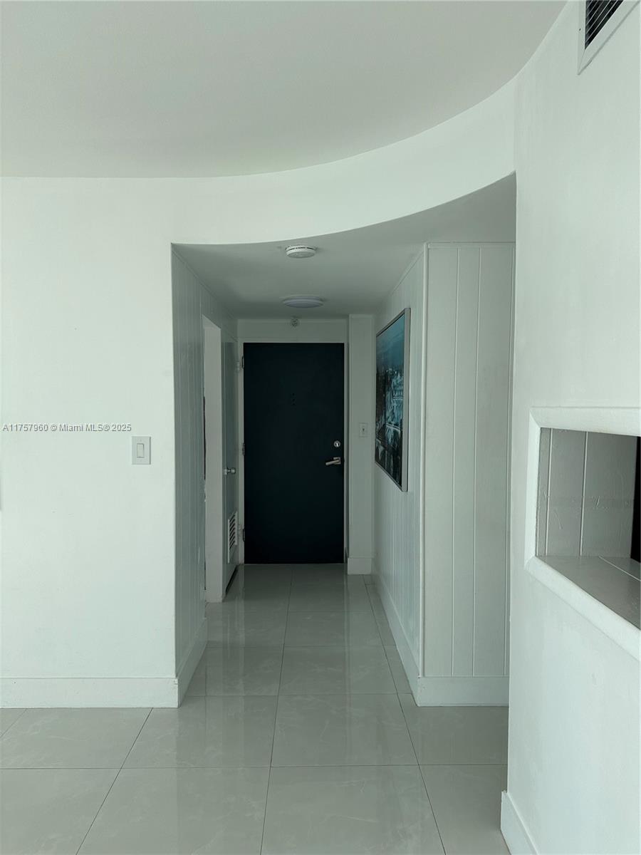 BAY PARK TOWERS CONDO - Residential Lease