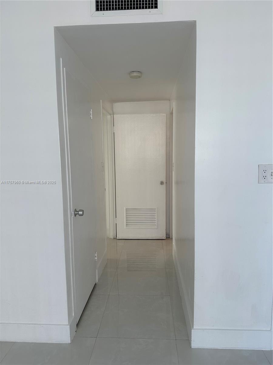 BAY PARK TOWERS CONDO - Residential Lease