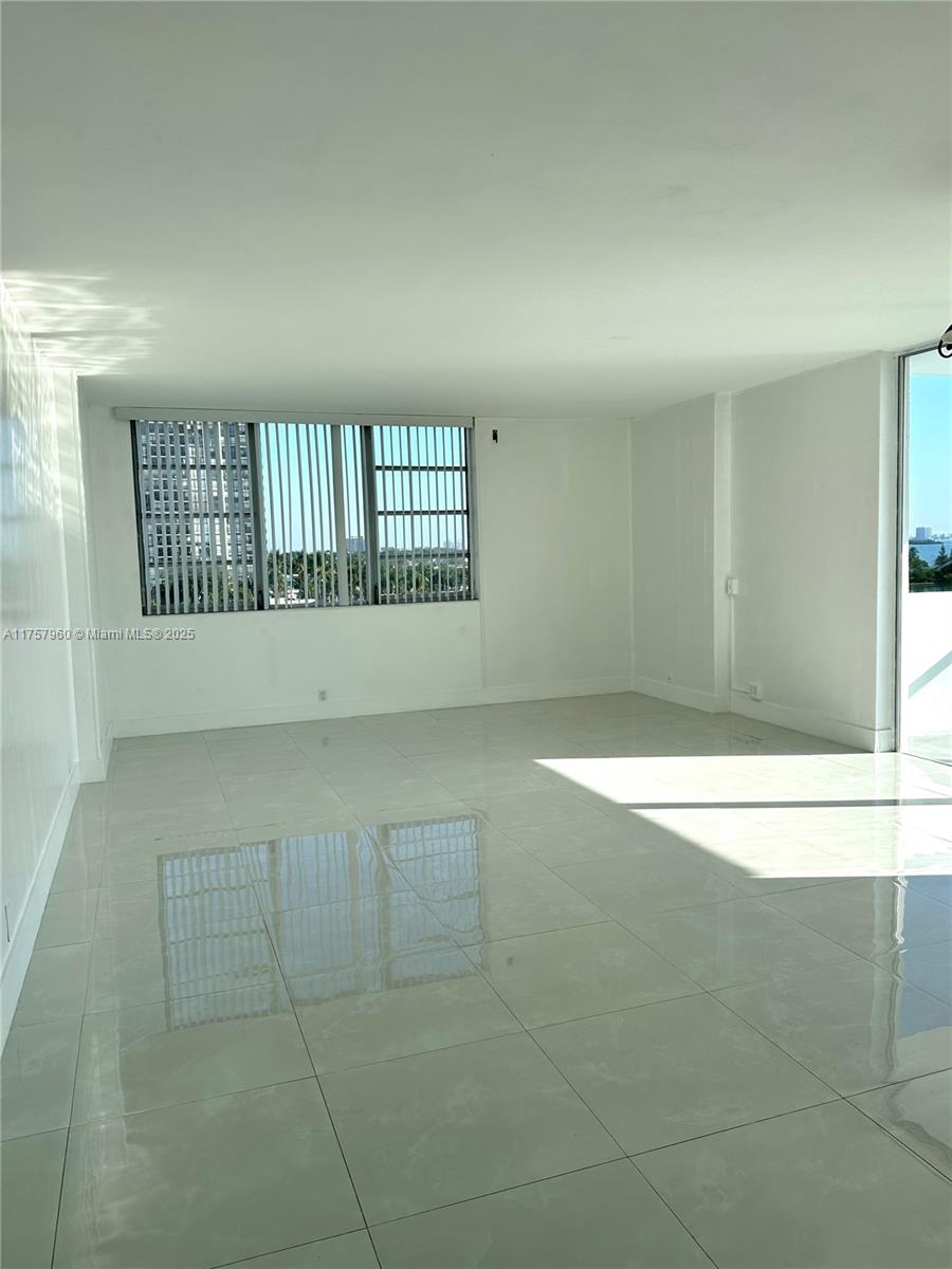 BAY PARK TOWERS CONDO - Residential Lease