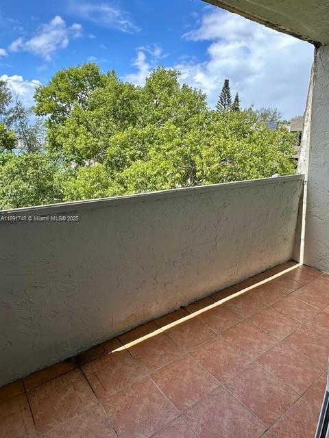 SAMARI LAKE EAST CONDO - Residential Lease