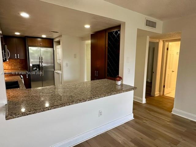 SAMARI LAKE EAST CONDO - Residential Lease