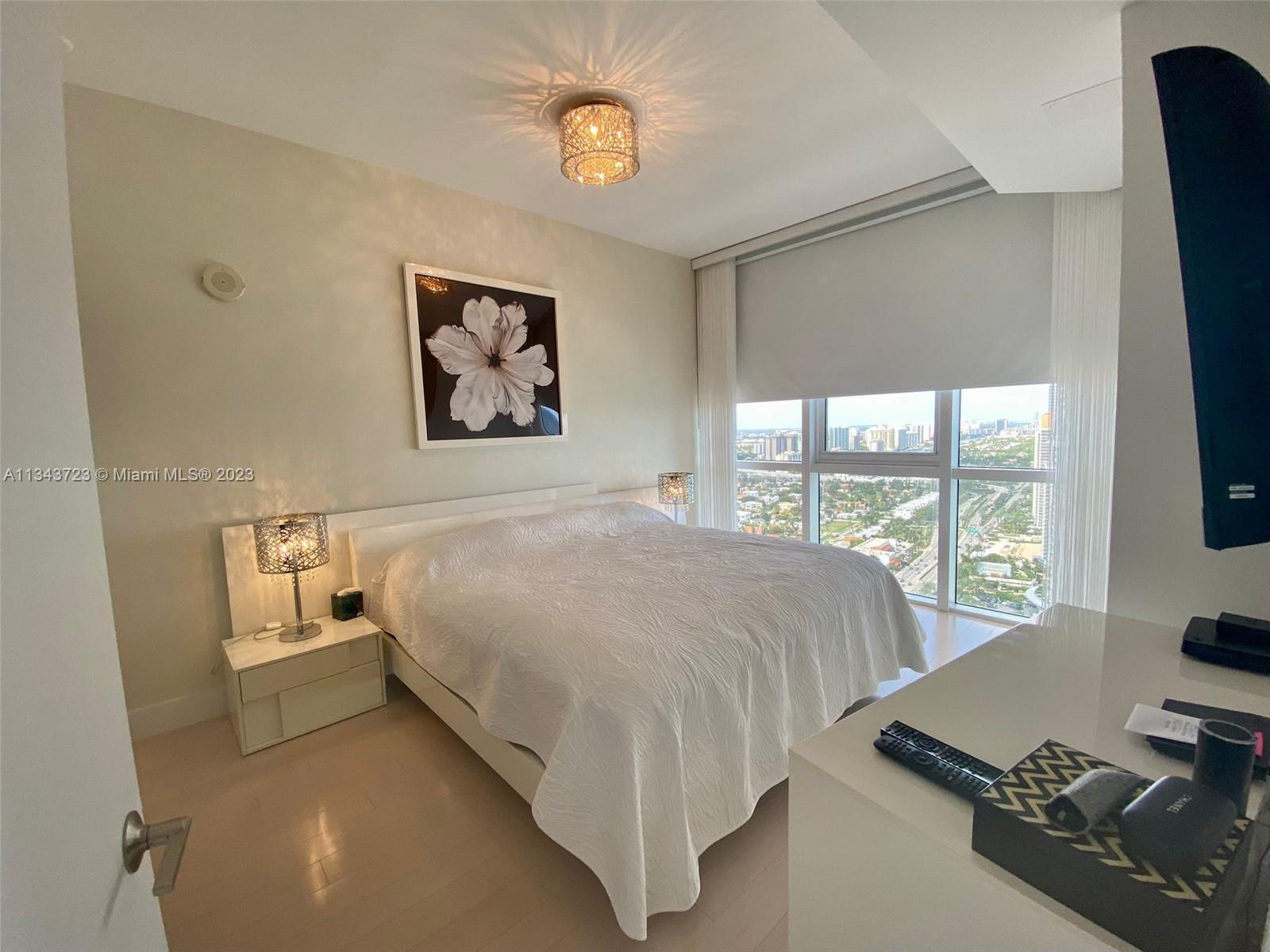 TRUMP ROYALE CONDO - Residential Lease