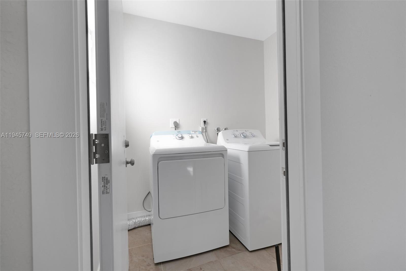 HOLLYWOOD HILLS NORTH SEC - Residential