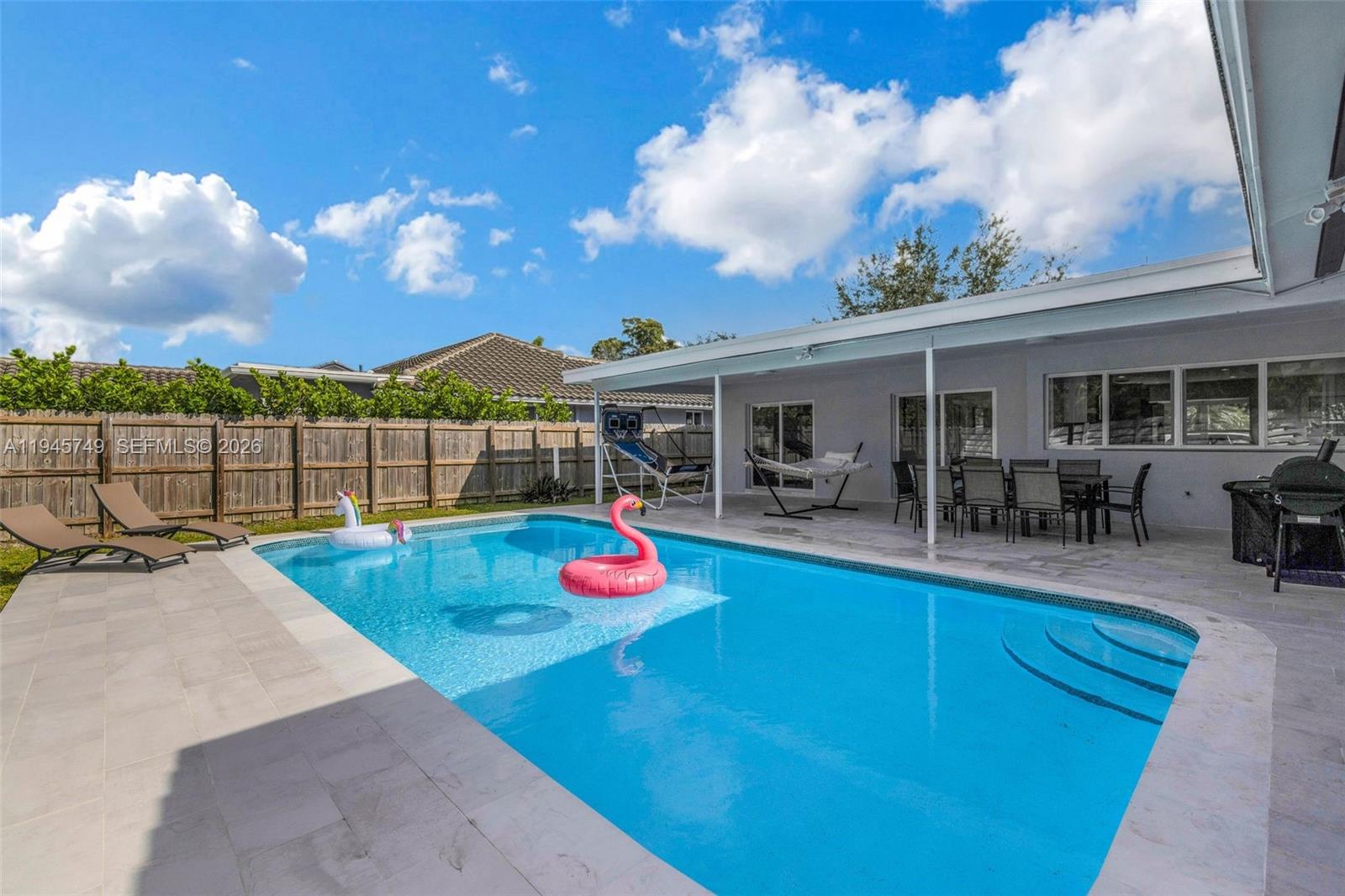 HOLLYWOOD HILLS NORTH SEC - Residential