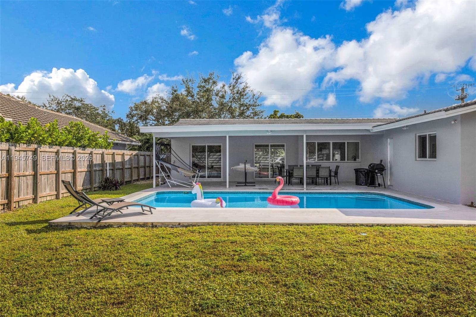 HOLLYWOOD HILLS NORTH SEC - Residential