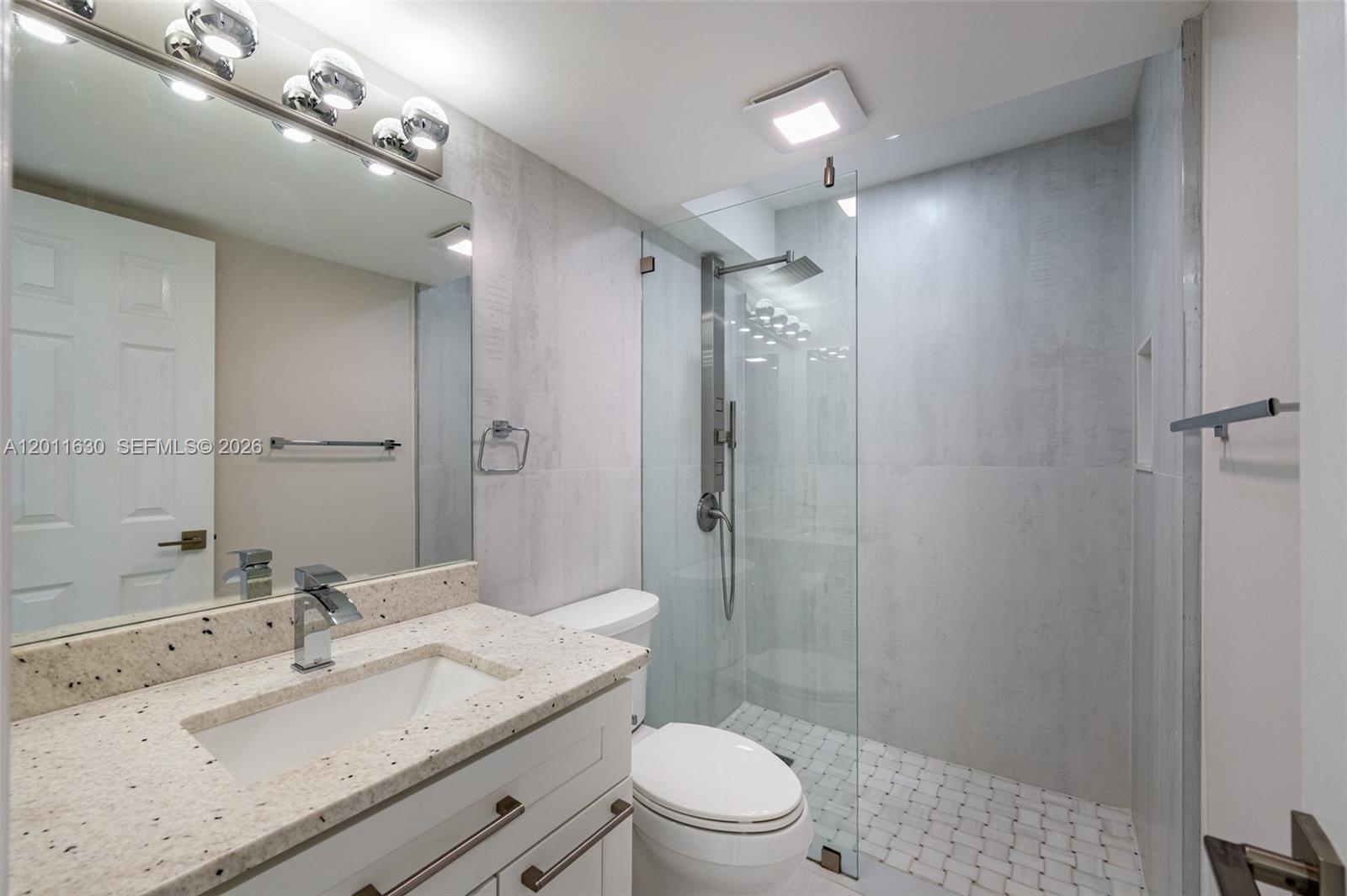 UPMINSTER E CONDO - Residential