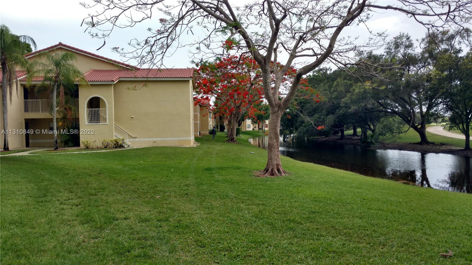 ISLES AT LAGO MAR CONDO - Residential Lease